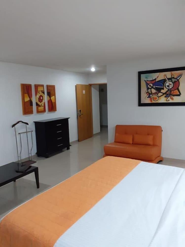 Hotel CEO Morelia Exterior foto